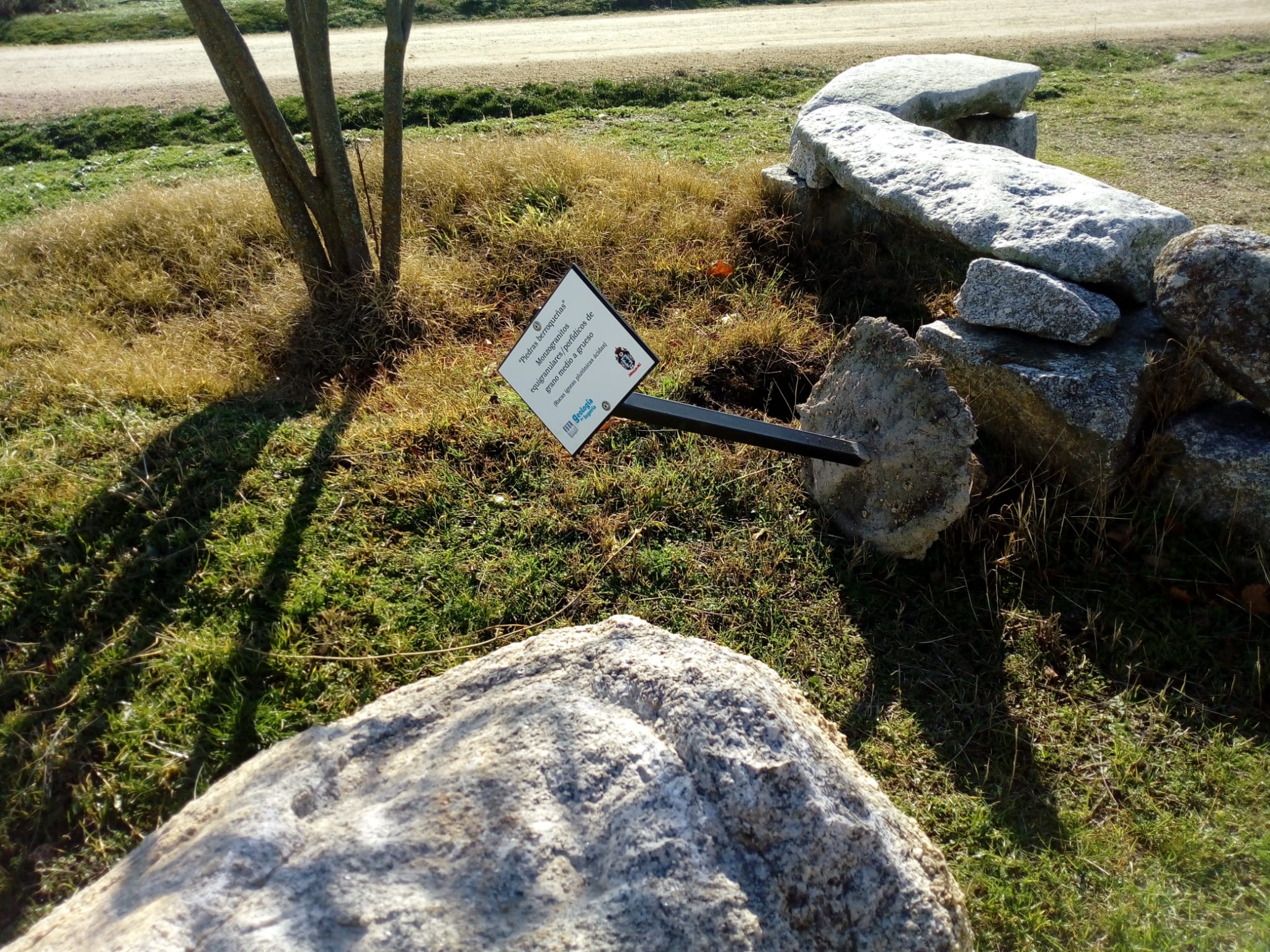 VANDALISMO SOBRE EL PATRIMONIO GEOLÓGICO MUEBLE DE BALISA (SEGOVIA)