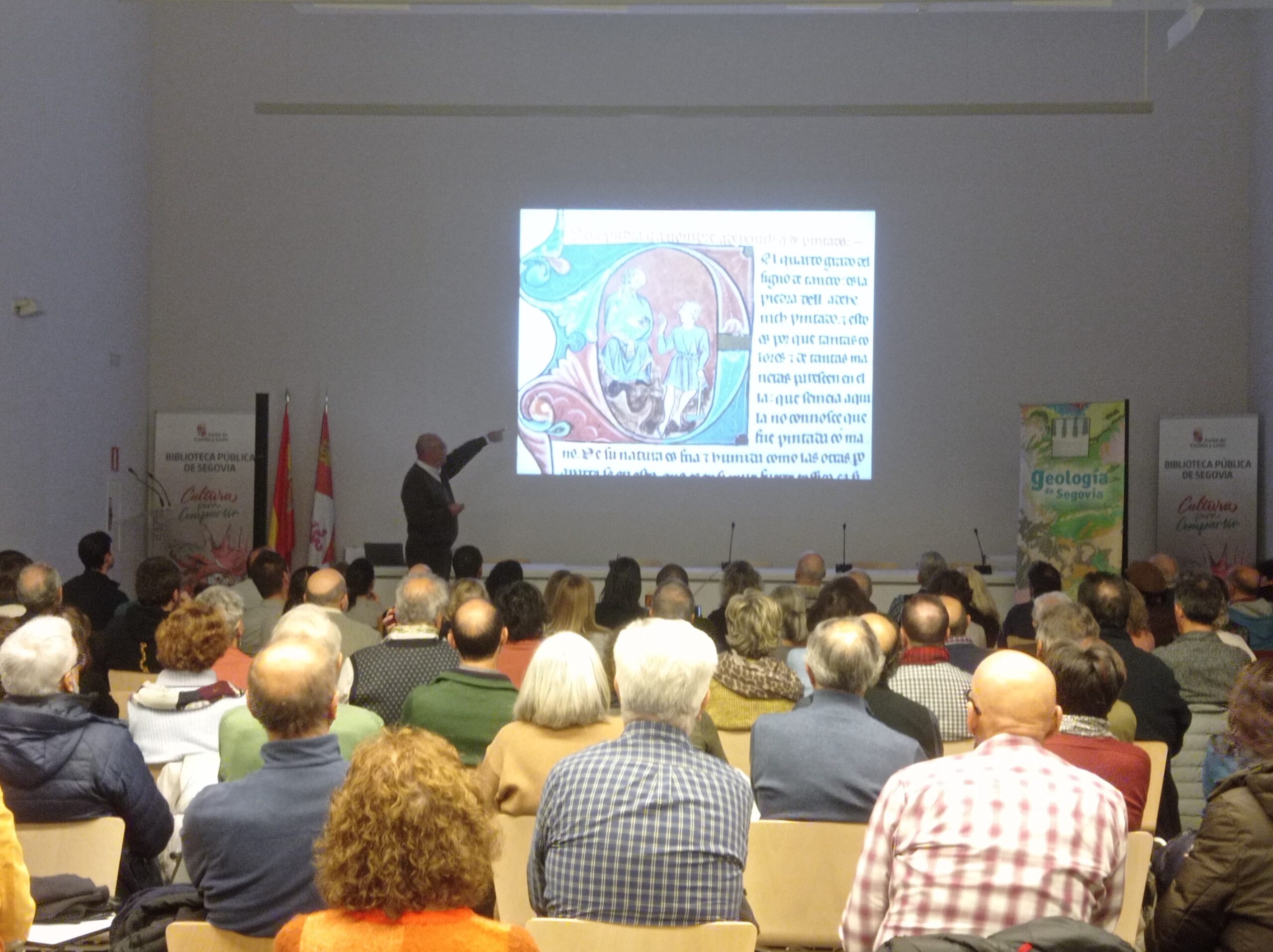 Éxito de la charla sobre el Lapidario